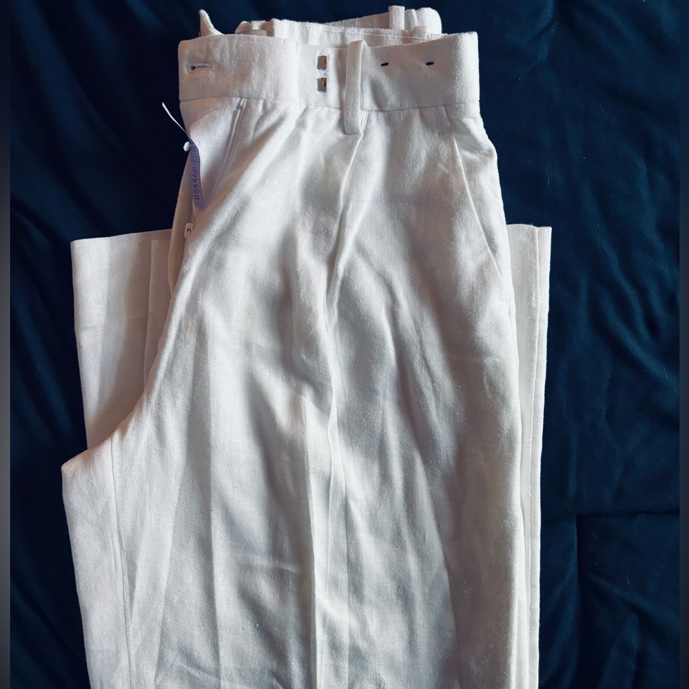 Abercrombie Wide Leg Dress Pant - 00S
White/Cream - Picture 7 of 10